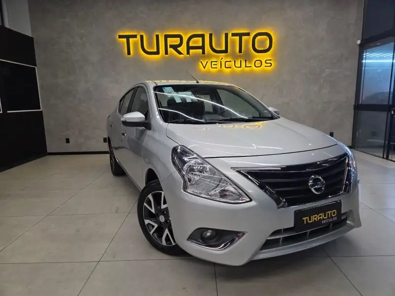 Nissan Versa 1.6 16V SL FlexStart CVT (Flex)