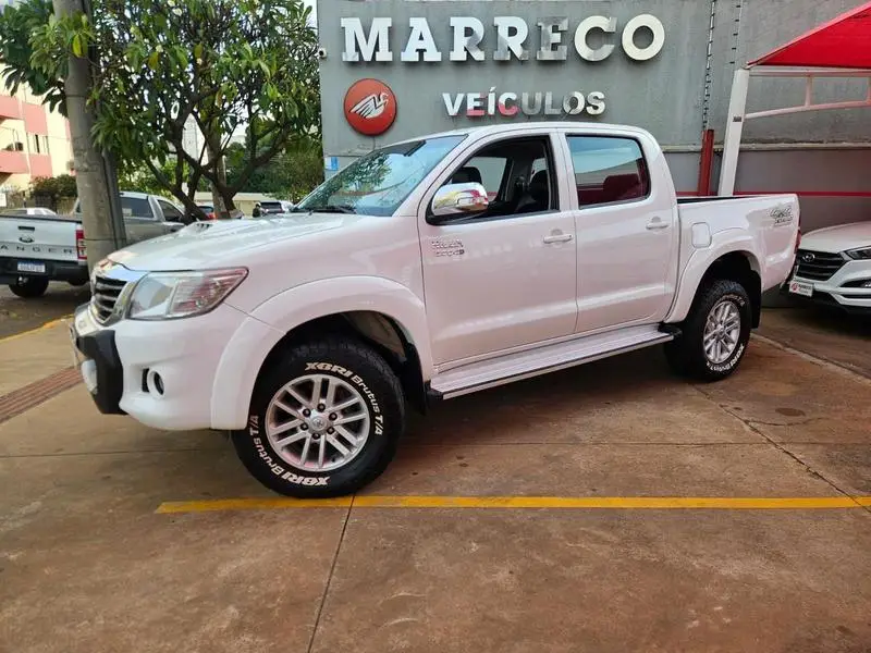 Toyota Hilux 3.0 TDI 4x4 CD SRV (Aut)