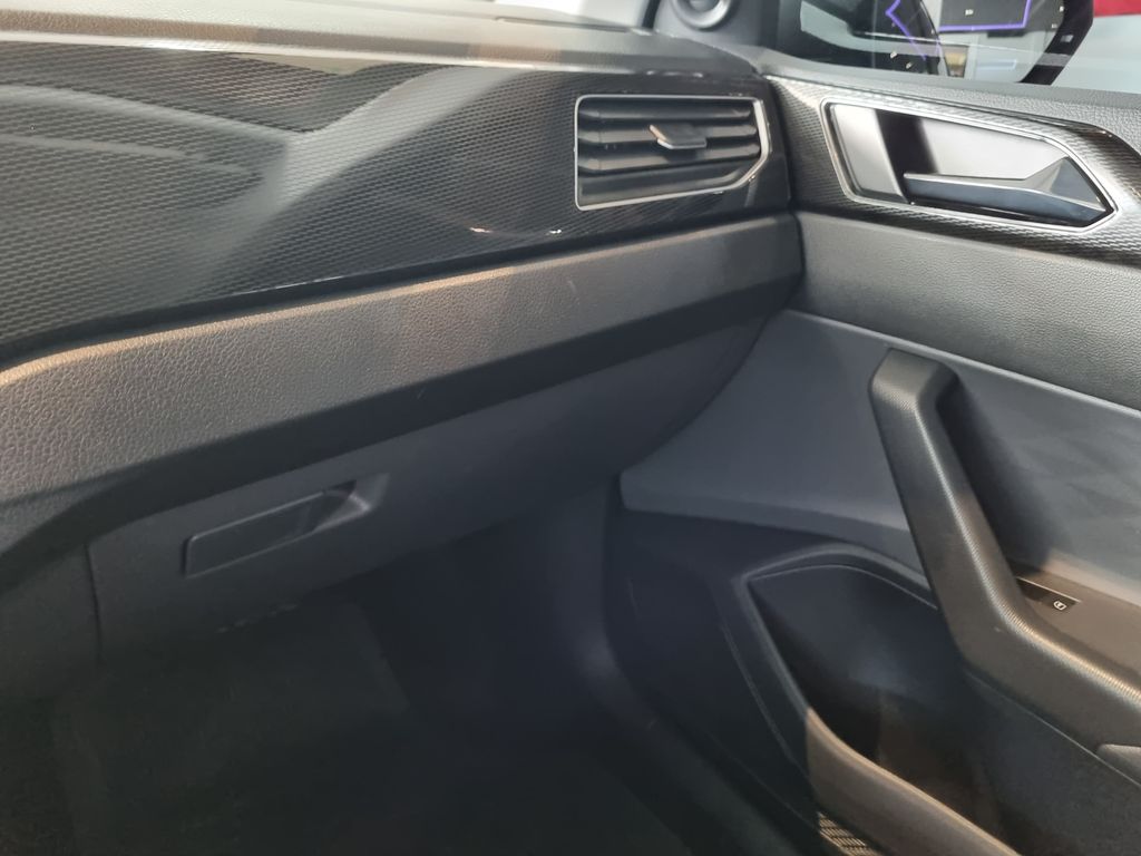 Polo Track 1.0 Flex 12V 5p