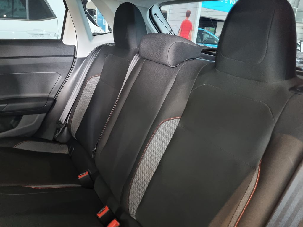 Polo Track 1.0 Flex 12V 5p