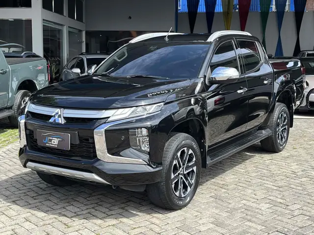 Carro Mitsubishi L200 Triton Sport 2023 HPE-S 2.4