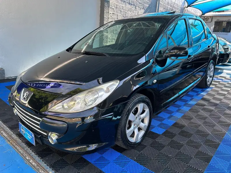 Peugeot 307 Hatch. Presence 1.6 16V (flex)