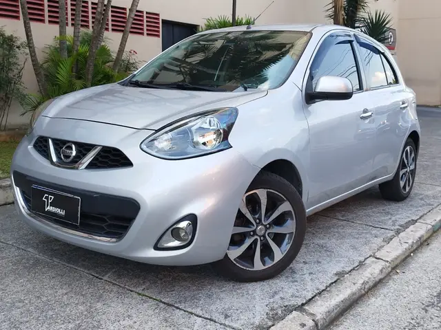 Carro Nissan March 2015 1.6 16V SL (Flex)