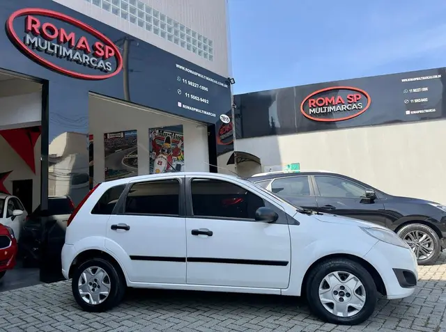 Carro Ford Fiesta Hatch 2013 Rocam 1.0 (Flex)