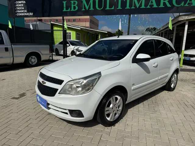 Carro Chevrolet Agile 2011 LTZ 1.4 8V (Flex)