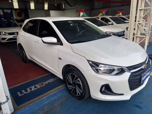 Carro Chevrolet Onix 2024 LT 1.0 Turbo