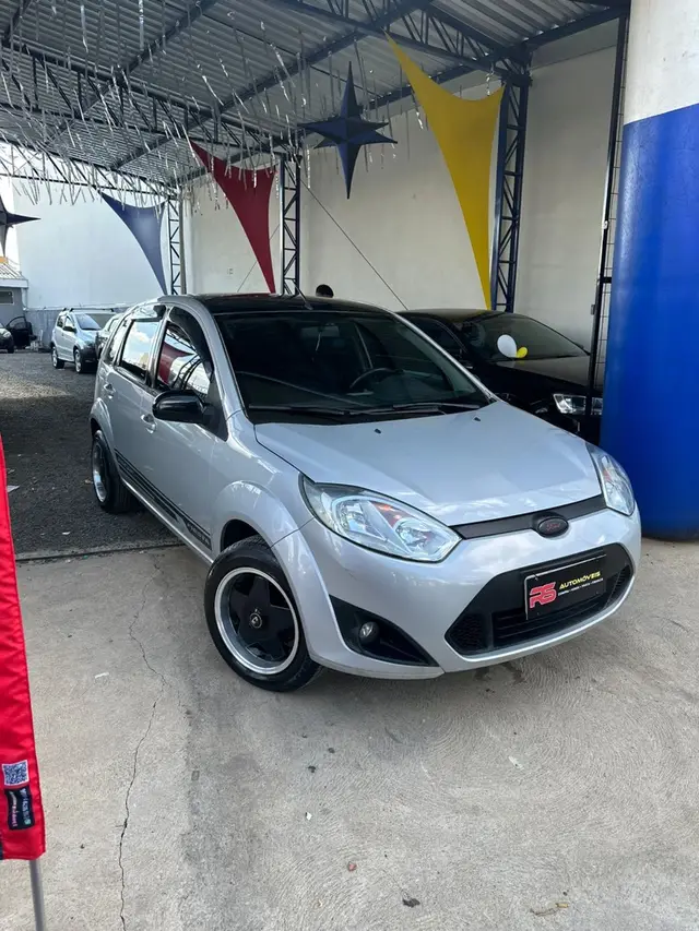 Carro Ford Fiesta Hatch 2012 1.6 (Flex)