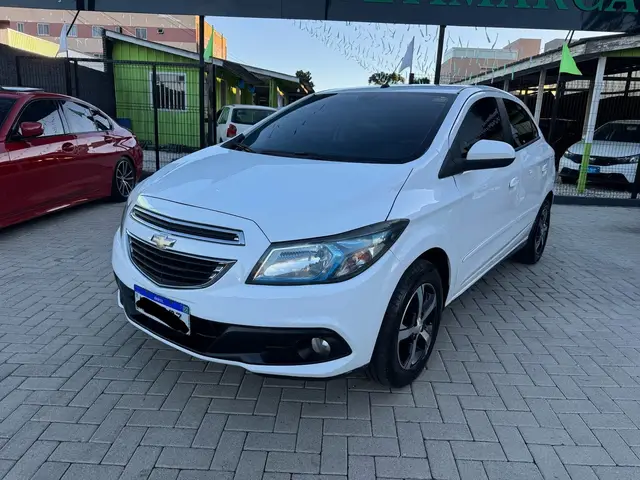Carro Chevrolet Onix 2013 1.4 LT SPE/4