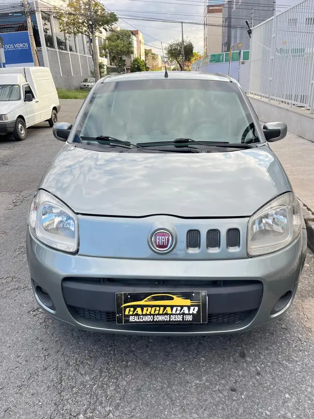 Carro Fiat Uno 2015 Vivace Italia 1.0 8V (Flex) 4p