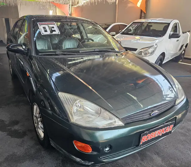 Carro Ford Focus Sedan 2003 GLX 2.0 16V