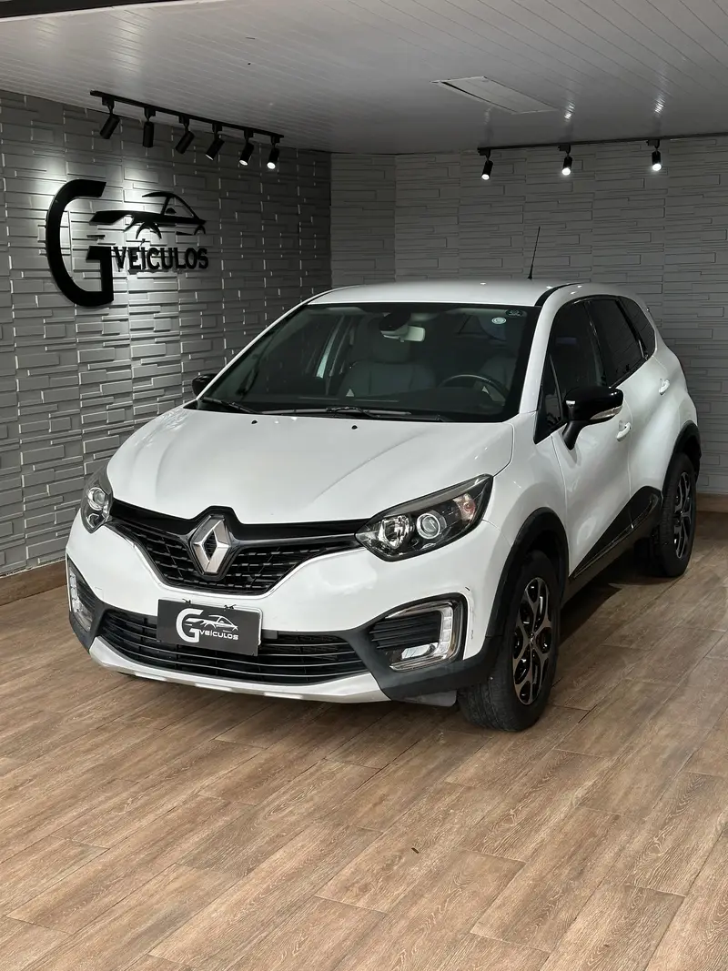 Renault Captur Intense 1.6 16v SCe CVT (Flex)
