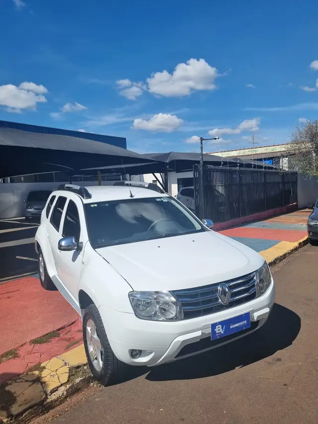 Carro Renault Duster 2013 2.0 16V Dynamique (Flex)
