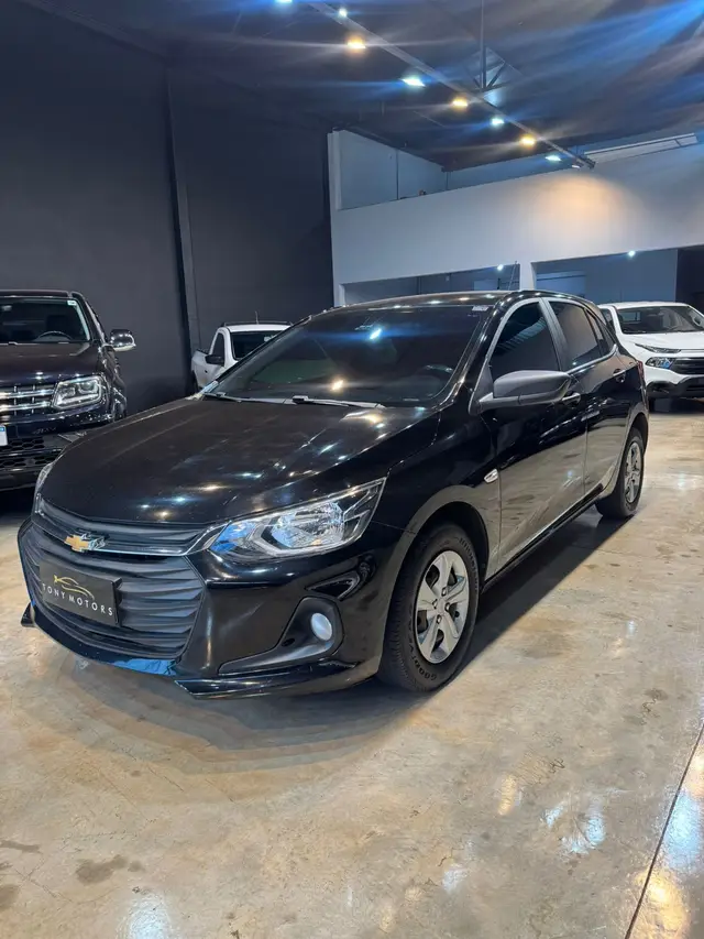 Carro Chevrolet Onix 2024 1.0