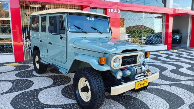 Carro Toyota Bandeirante Jipe 1984 OJ50LVB 4x4 4.0 (ch. longo)