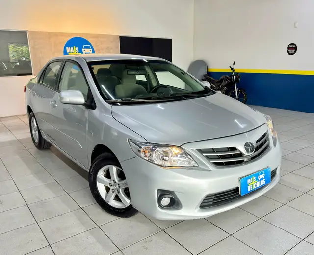 Carro Toyota Corolla 2010 Sedan XLi 1.8 16V (flex)