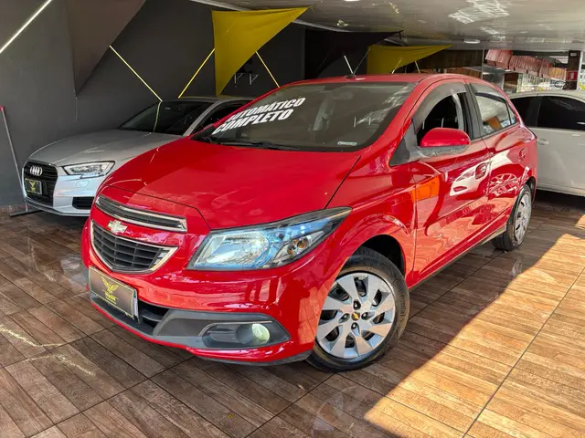 Carro Chevrolet Onix 2015 1.4 LT SPE/4 (Aut)