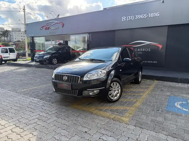 Carro Fiat Linea 2013 Essence 1.8 16V (Flex)