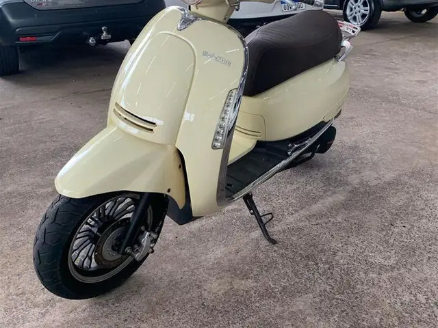 Carro Motorino Cappuccino 2022 150