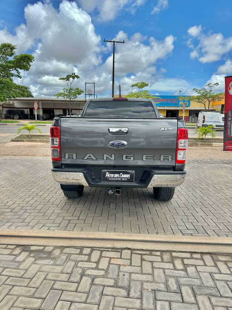 alt=