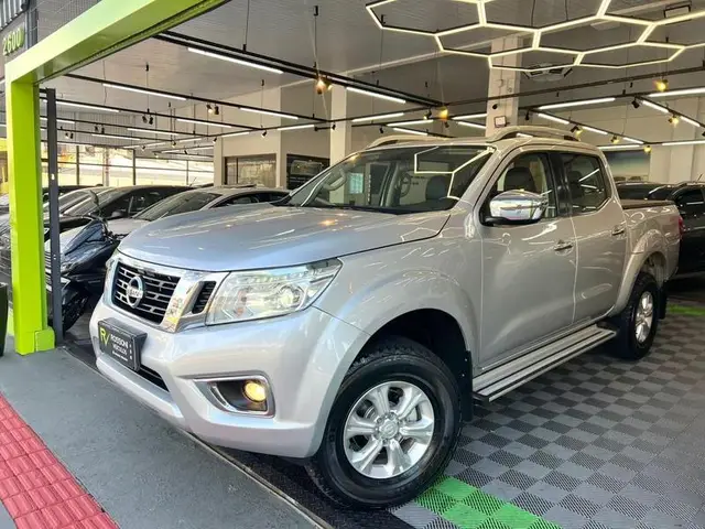 Carro Nissan Frontier 2017 2.3 TD CD LE 4x4 (Aut)