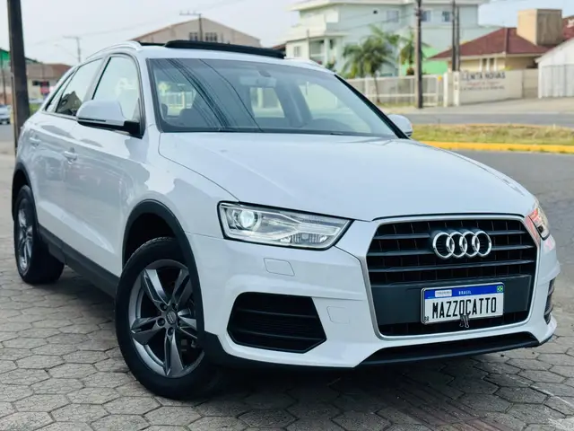 Carro Audi Q3 2016 1.4 TFSI Ambiente S Tronic