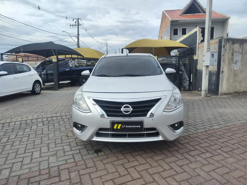 Nissan Versa 1.6 16V SV FlexStart CVT (Flex)
