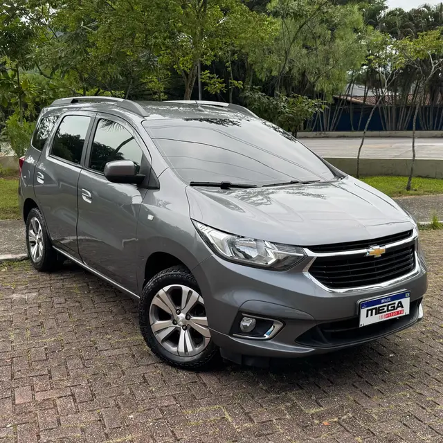 Carro Chevrolet Spin 2023 Premier 1.8 (Aut.)