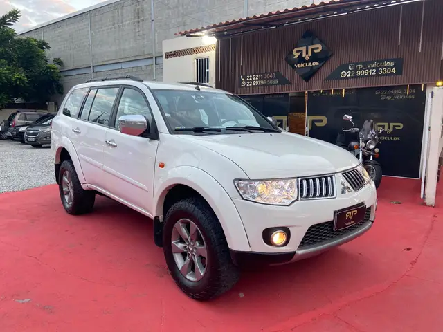 Carro Mitsubishi Pajero Dakar 2013 3.2 4WD (Aut)