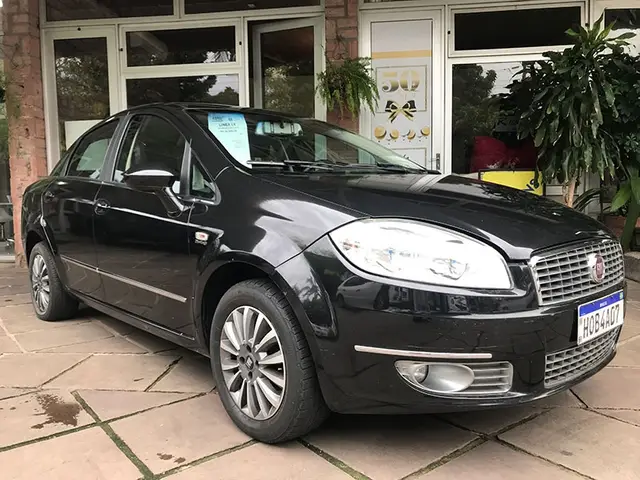 Carro Fiat Linea 2010 LX 1.9 16V Dualogic (Flex)