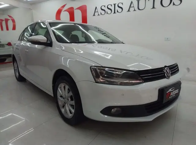 Carro Volkswagen Jetta 2014 2.0 Comfortline Tiptronic (Flex)