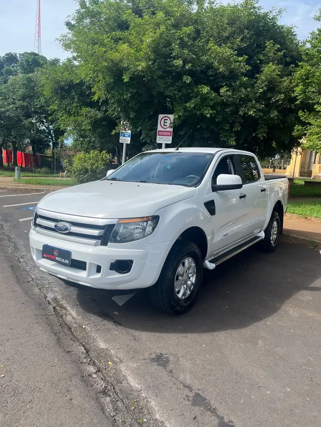 Carro Ford Ranger Cabine Dupla 2014 Ranger 2.5 Flex 4x2 CD XLS