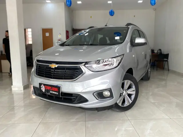 Carro Chevrolet Spin 2023 Premier 1.8 (Aut.)