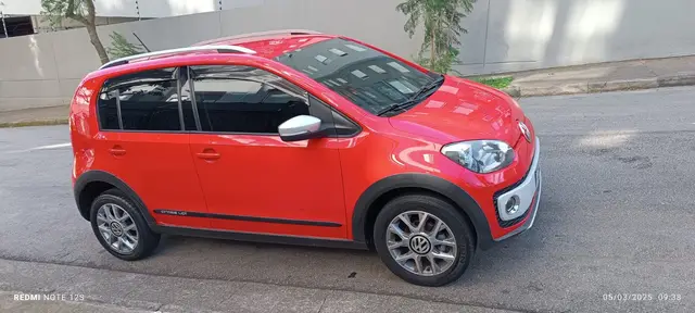 Carro Volkswagen Up! 2015 1.0 12v E-Flex cross up!