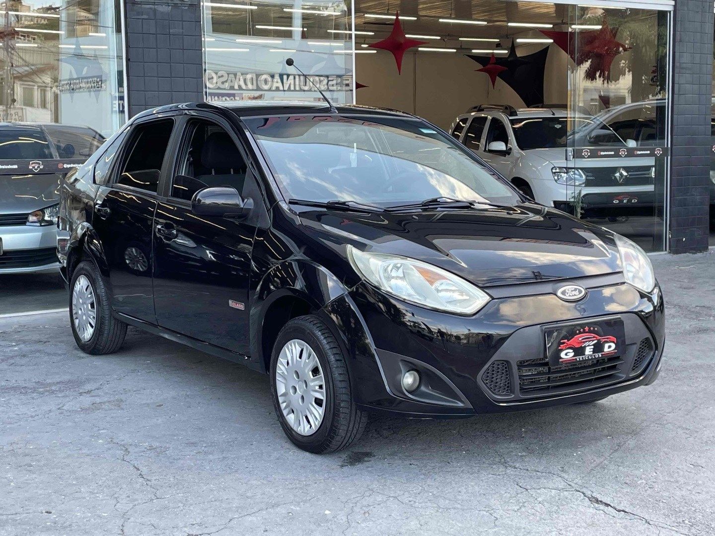 Ford Fiesta Sedan