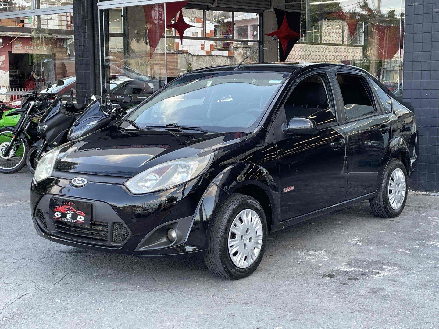 Ford Fiesta Sedan