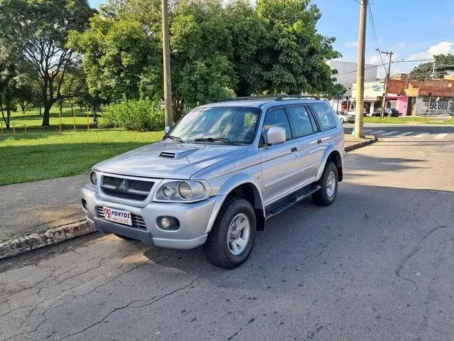 Carro Mitsubishi Pajero Sport 2005 4X4 2.8 (aut)