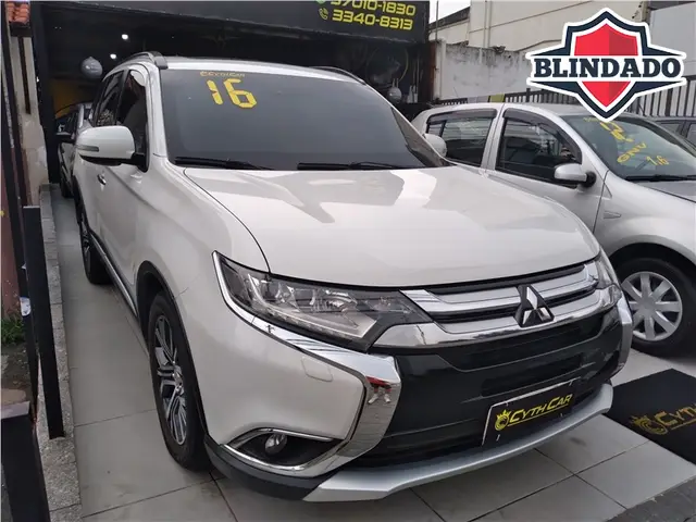Carro Mitsubishi Outlander 2016 2.2 DI-D 4WD (Aut)
