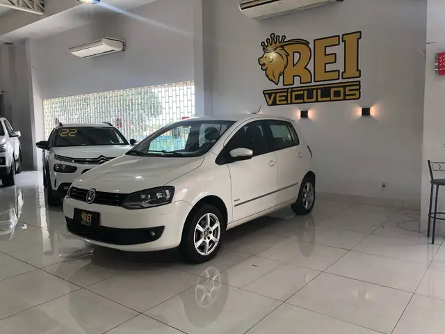 Carro Volkswagen Fox 2013 1.6 VHT Prime (Flex)