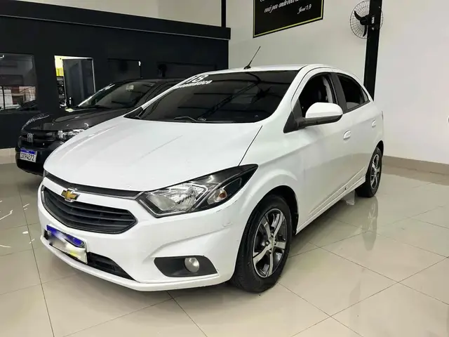 Carro Chevrolet Onix 2018 1.4 LTZ SPE/4 (Aut)
