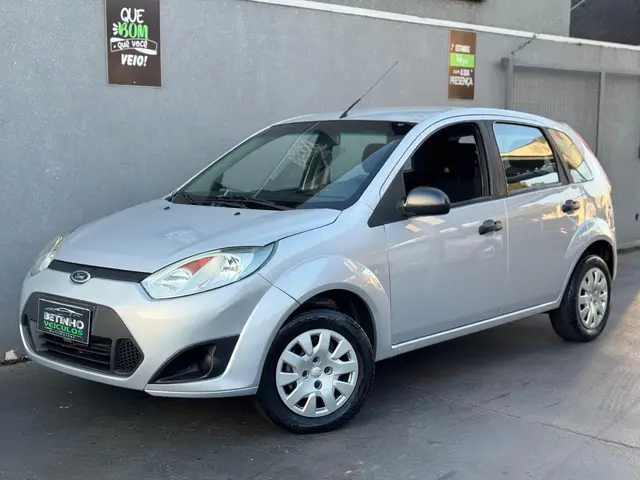 Carro Ford Fiesta Hatch 2011 1.0 (Flex)