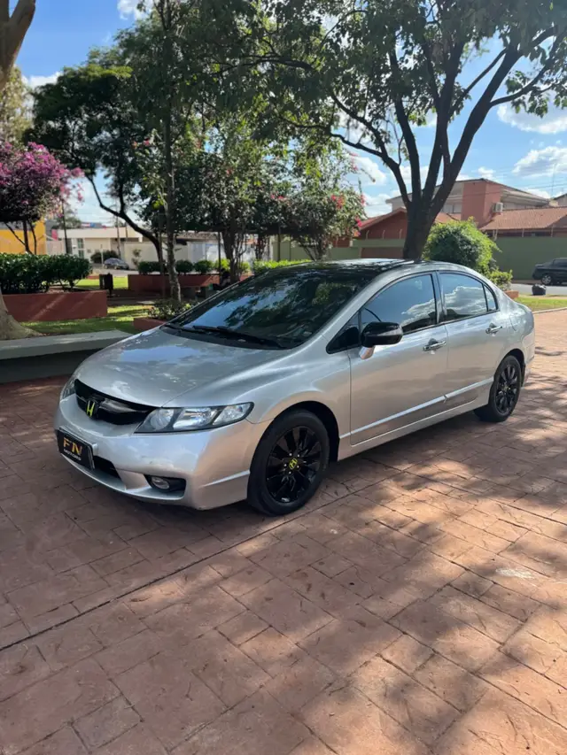 Carro Honda Civic 2011 New  LXL 1.8 i-VTEC (Couro) (Aut) (Flex)