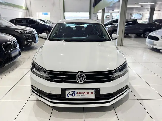 Carro Volkswagen Jetta 2015 2.0 Comfortline Tiptronic (Flex)