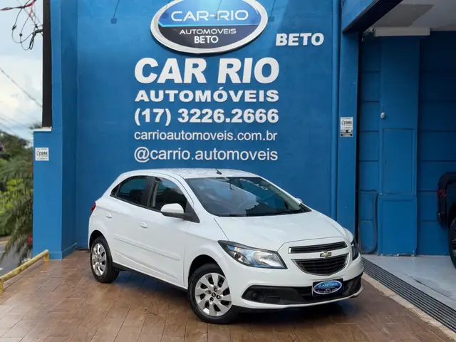 Carro Chevrolet Onix 2013 1.4 LT SPE/4