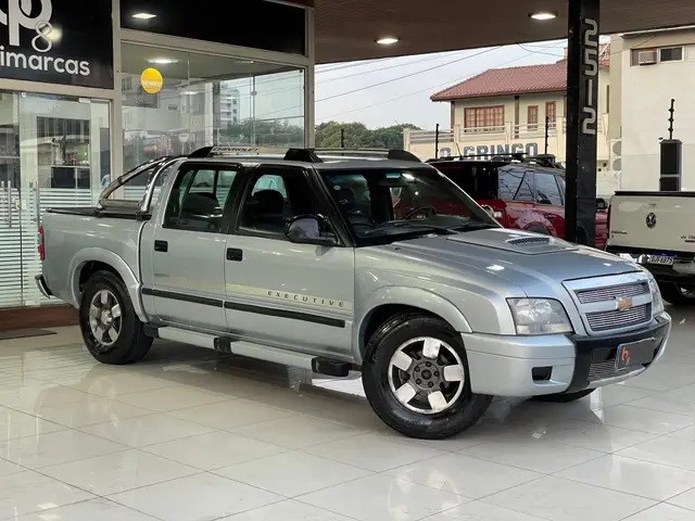 Carro Chevrolet S10 Cabine Dupla 2011 S10 Executive 4x2 2.4 (Flex) (Cab Dupla)