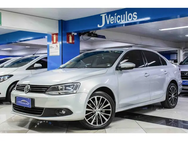 Carro Volkswagen Jetta 2012 2.0 TSI Highline DSG