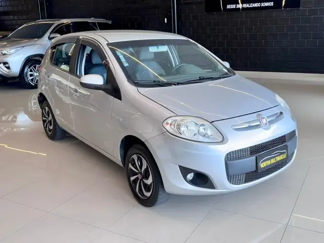 Carro Fiat Palio 2013 Attractive 1.0 8V (Flex)