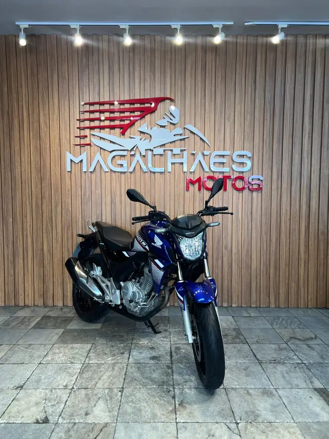 Carro Honda CB 250F Twister 2022 (CBS)