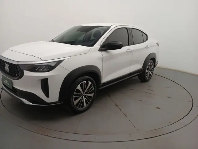 Carro Fiat Fastback 2024 Audace