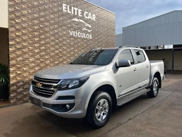 Carro Chevrolet S10 Cabine Dupla 2019 S10 2.5 ECOTEC SIDI Advantage 4x2 (Cabine Dupla)