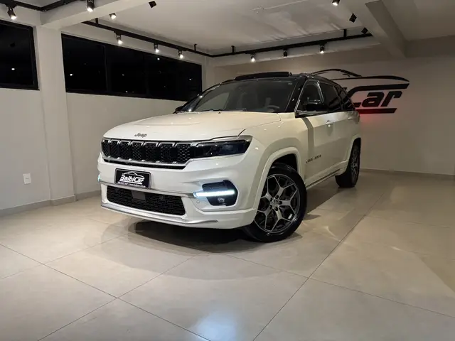 Carro Jeep Commander 2022 Overland T270 Flex (Aut)